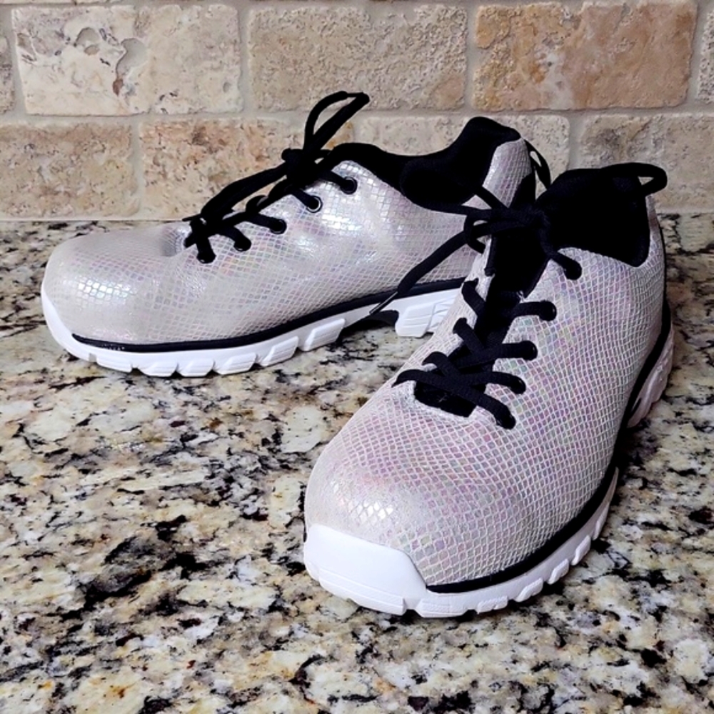 Nautilus Womens Safety Shoes Size 10W